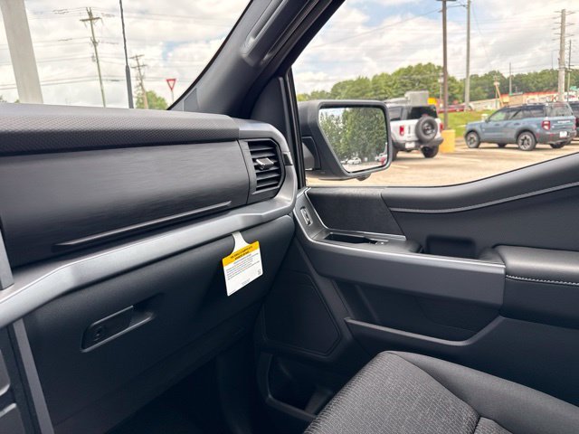New 2026 Carbonized Gray Metallic Ford XLT image 30