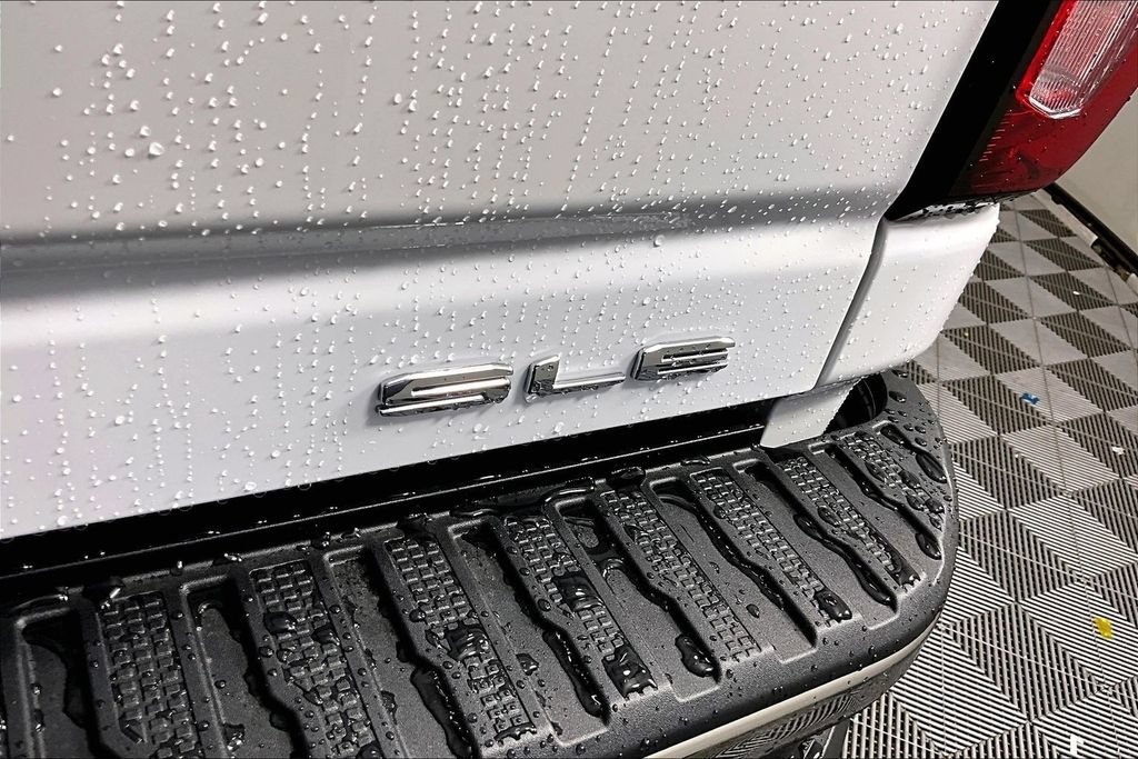 2026 GMC Sierra 2500HD SLE - Photo 9