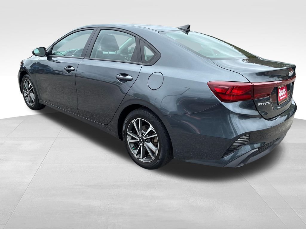 Used 2023 Gray Kia LXS image 4