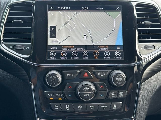 Used 2021 Granite Crystal Metallic Clearcoat Jeep Laredo X image 33