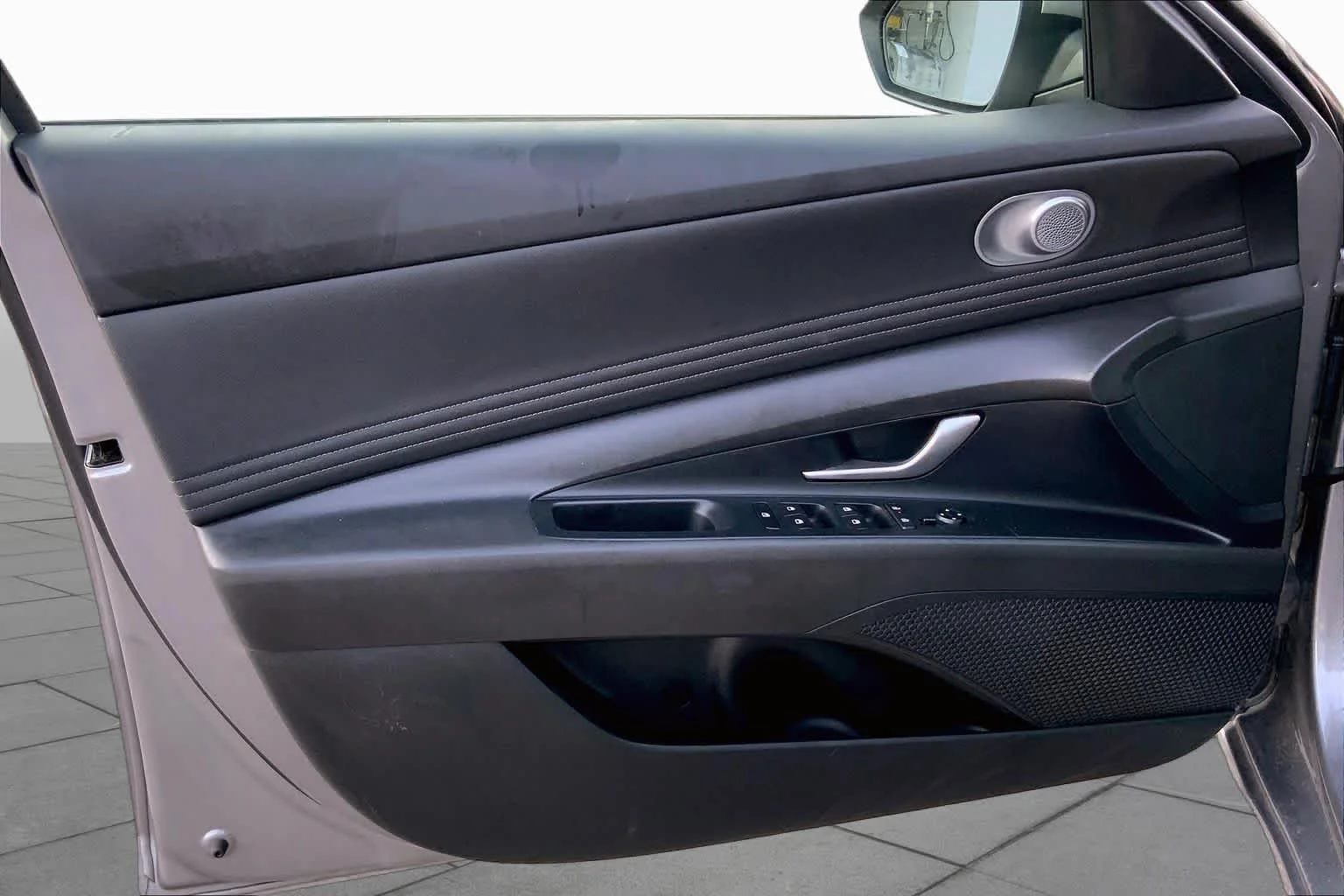 Used 2025 Fluid Metal Hyundai SEL Convenience image 18