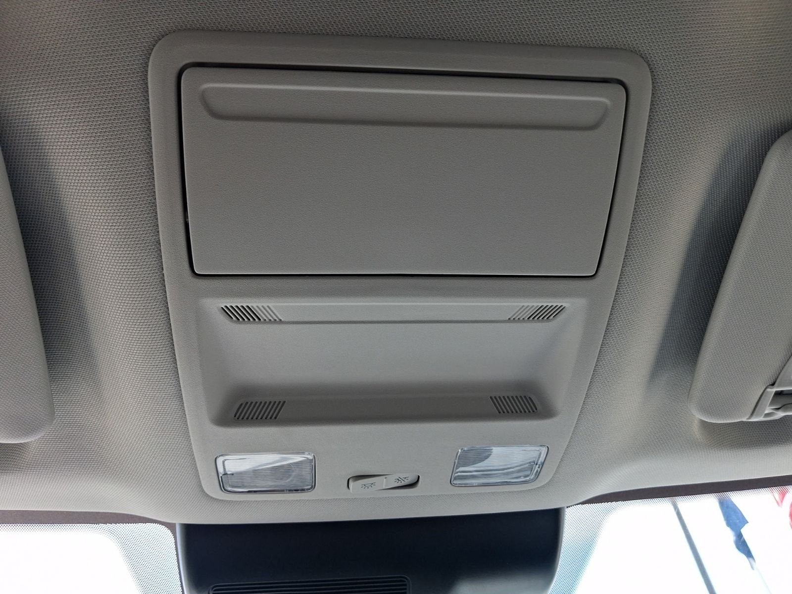 New 2026 Azure Gray Metallic Tri-Coat Ford XLT image 25
