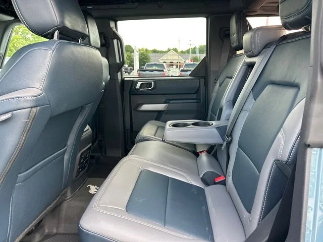 Used 2022  Ford Outer Banks image 17