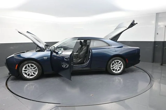Used 2025 Green Dodge R/T image 31