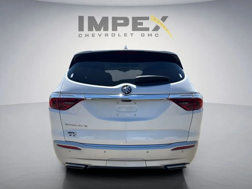 Used 2023 White Frost Tricoat Buick Premium image 4