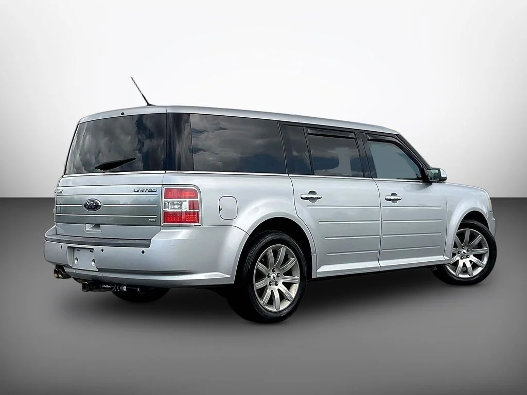 Used 2012 Silver Ford Limited image 6