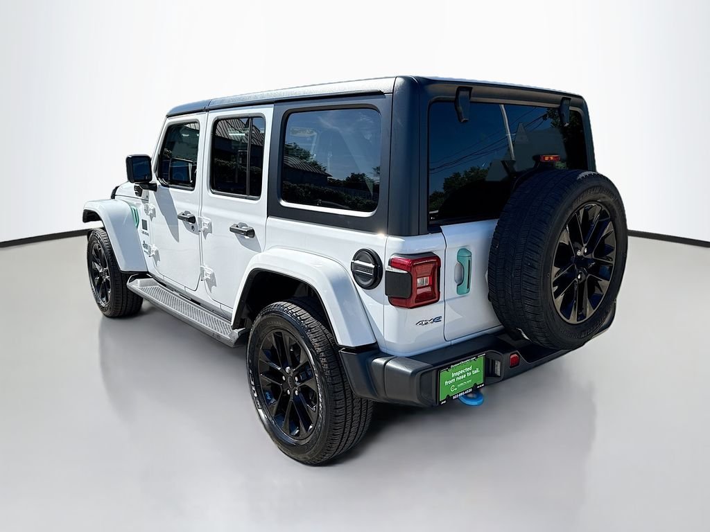 Used 2022 Bright White Clearcoat Jeep Unlimited Sahara image 5