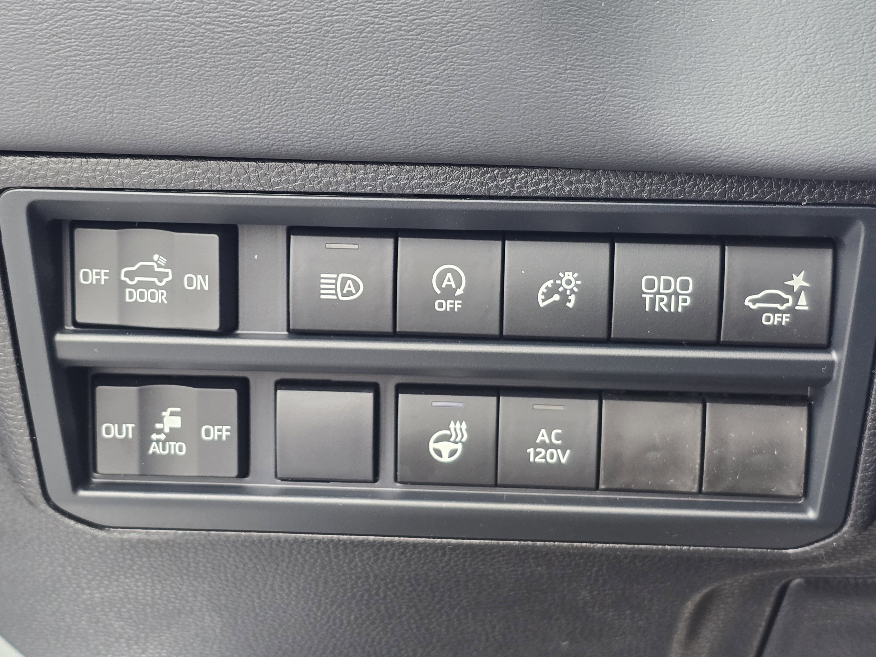 2026 Toyota Tundra Platinum - Photo 19