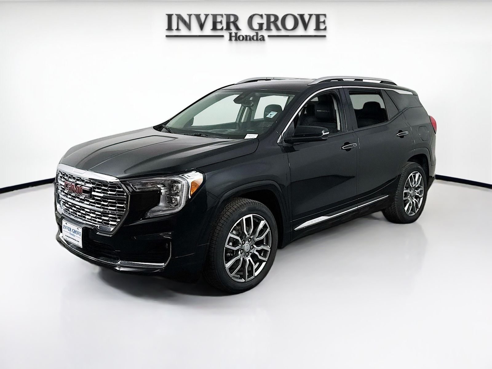 2024 GMC Terrain Denali AWD's photo
