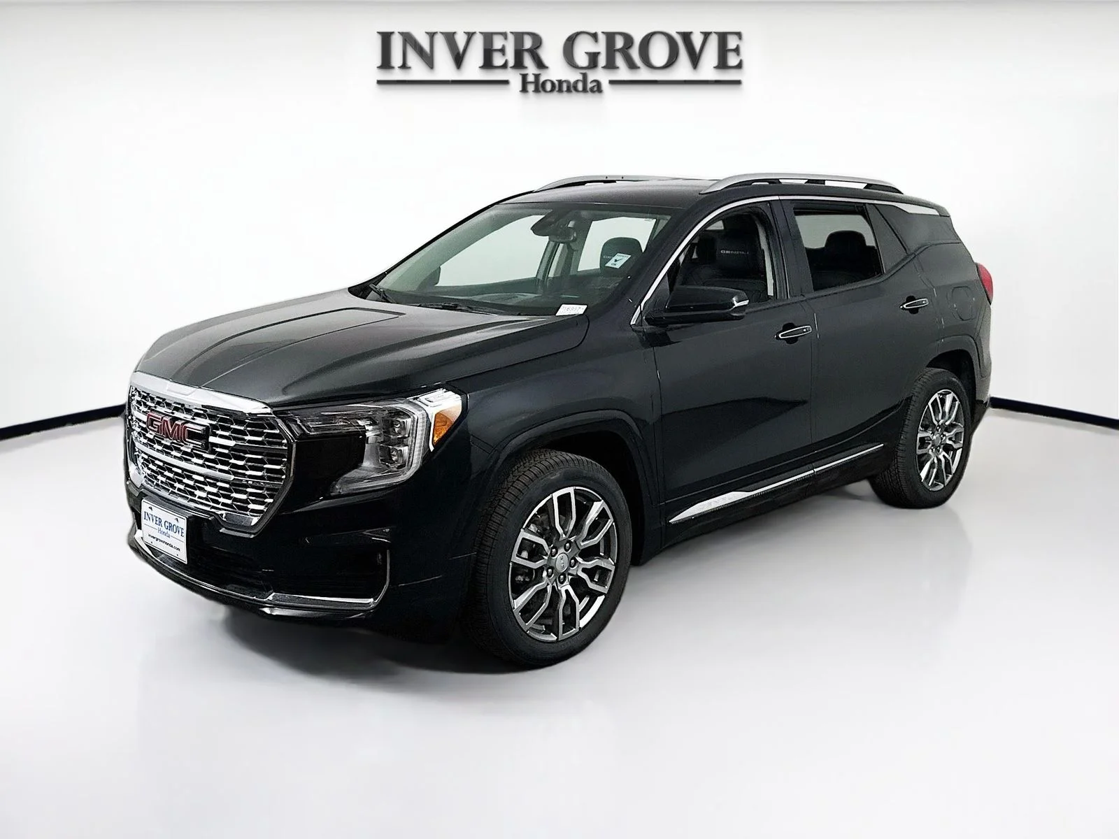 2024 GMC Terrain Denali AWD's photo