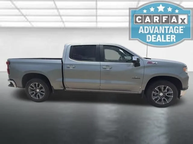 Used 2023 STERLING GRAY METALLIC Chevrolet LT image 2
