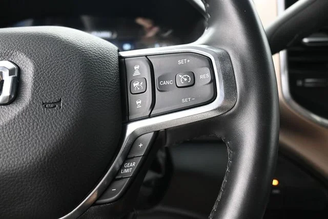 Used 2024 Silver Ram Laramie image 20
