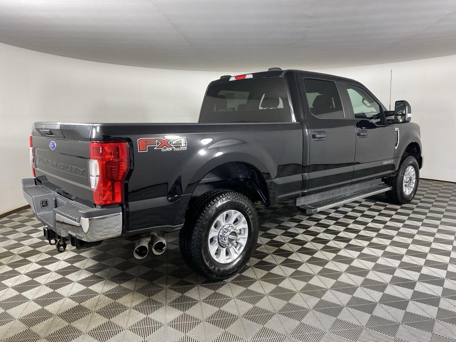 Used 2022 Agate Black Ford XL image 10