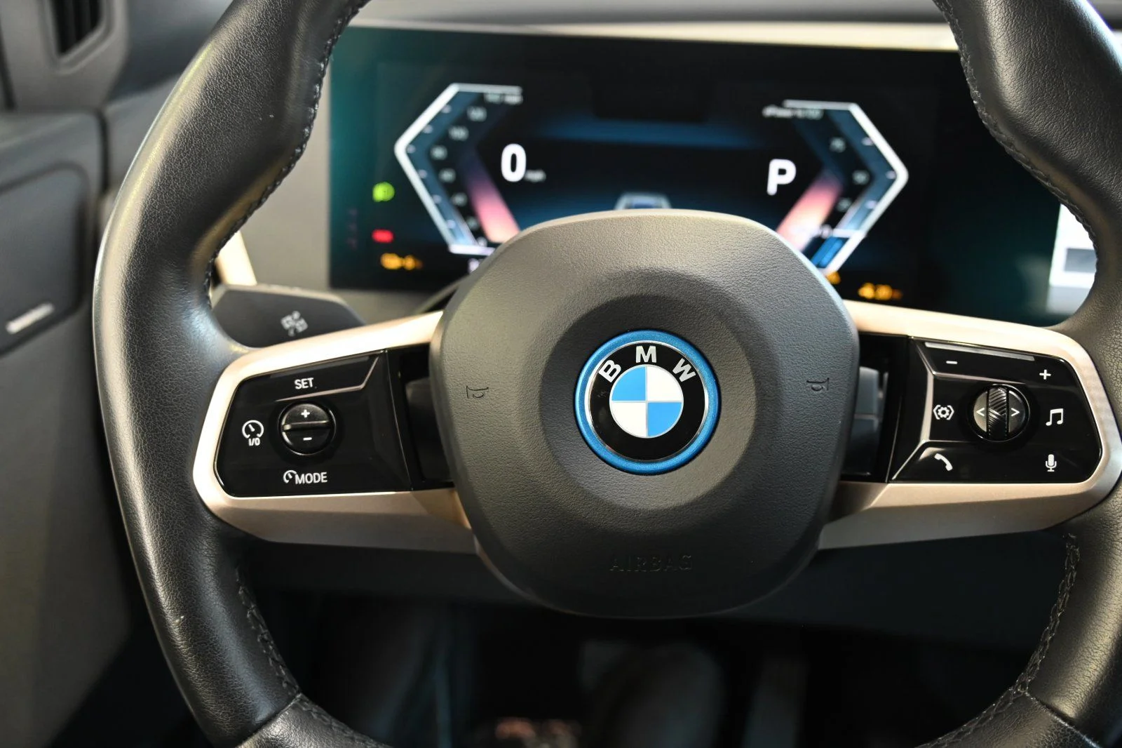 Used 2024 Black Sapphire Metallic BMW xDrive50 image 8