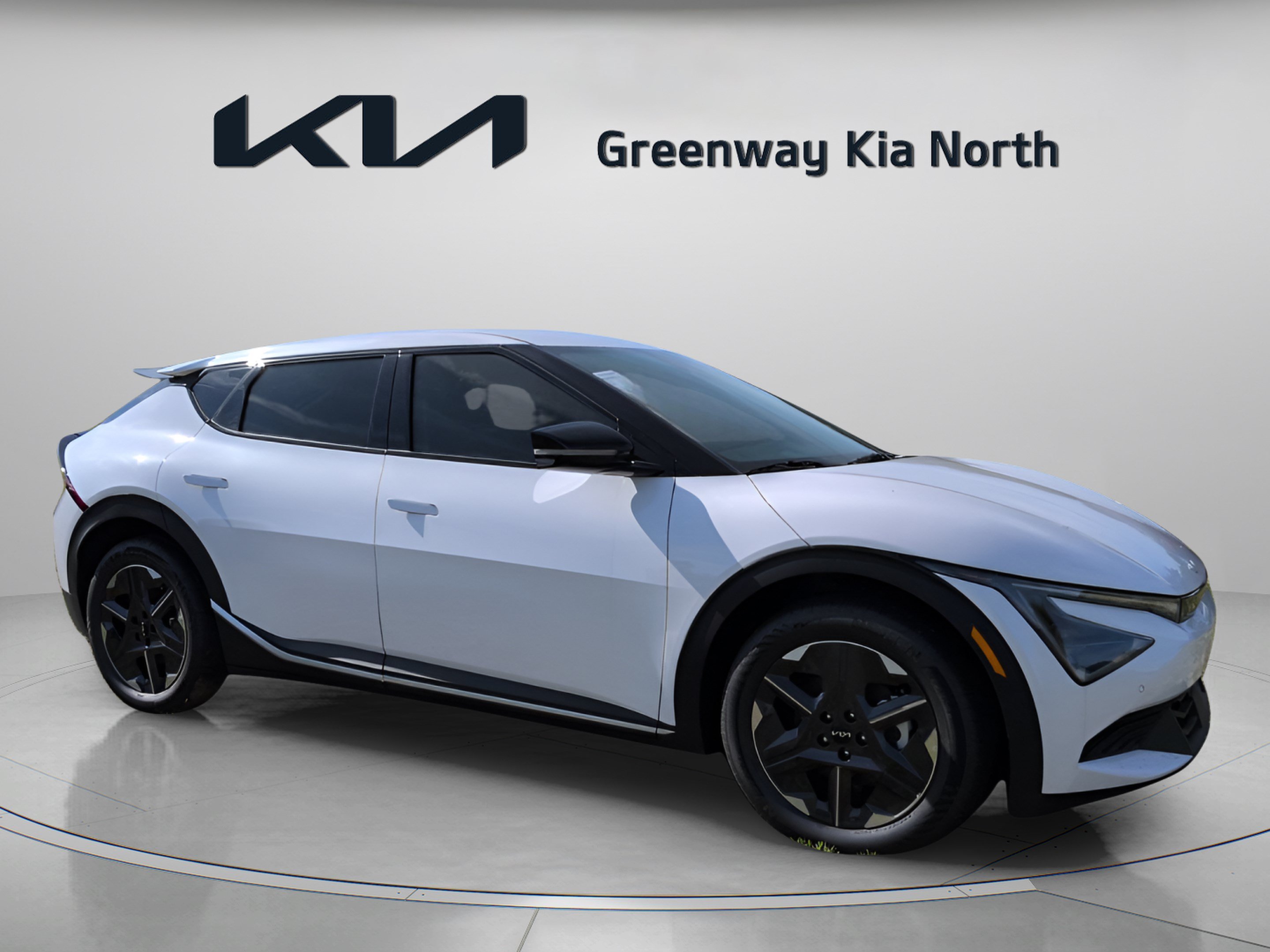 New 2026 Glacial White Pearl Kia Light Long Range image 1