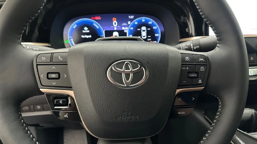 2026 Toyota Crown Limited - Photo 14