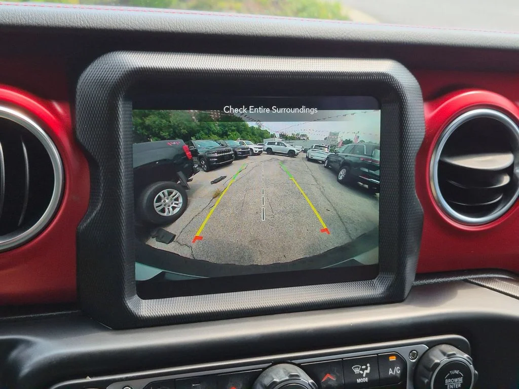 Used 2022 Gray Jeep Unlimited Rubicon image 17