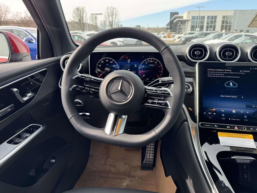 New 2026 MANUFAKTUR Patagonia Red Metallic Mercedes-Benz GLC 300 image 20