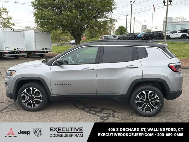 Used 2023 Silver Jeep Limited image 9