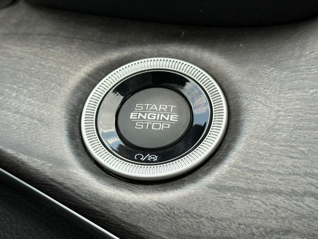 Used 2022 Gray Jeep Overland image 24
