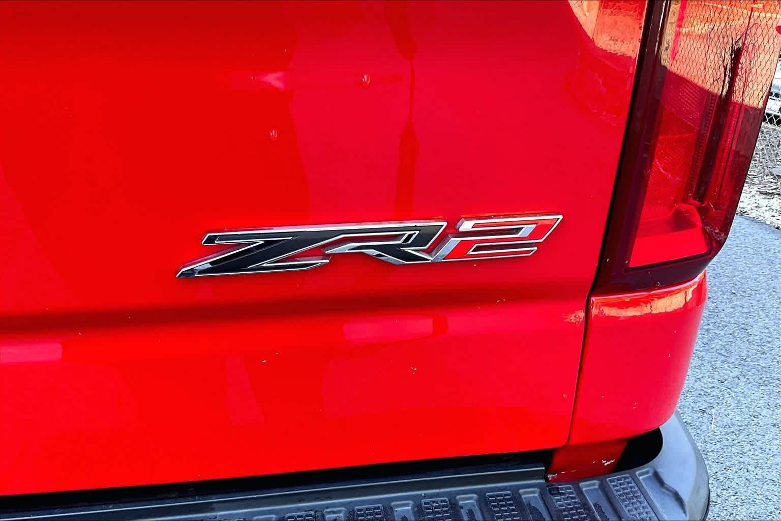 Used 2023 Red Hot Chevrolet ZR2 image 19