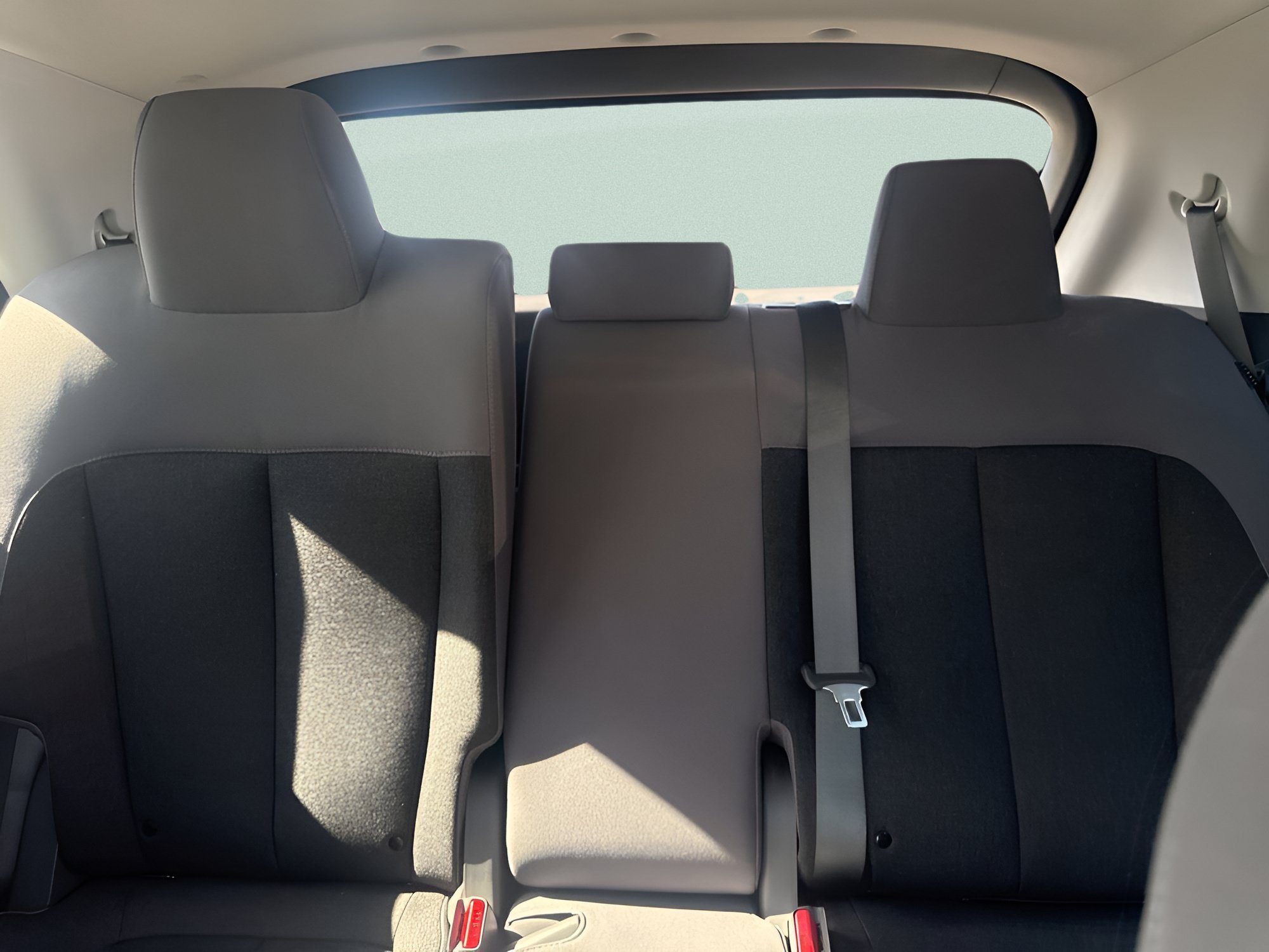 Used 2024 Cyber Gray Hyundai SEL image 25