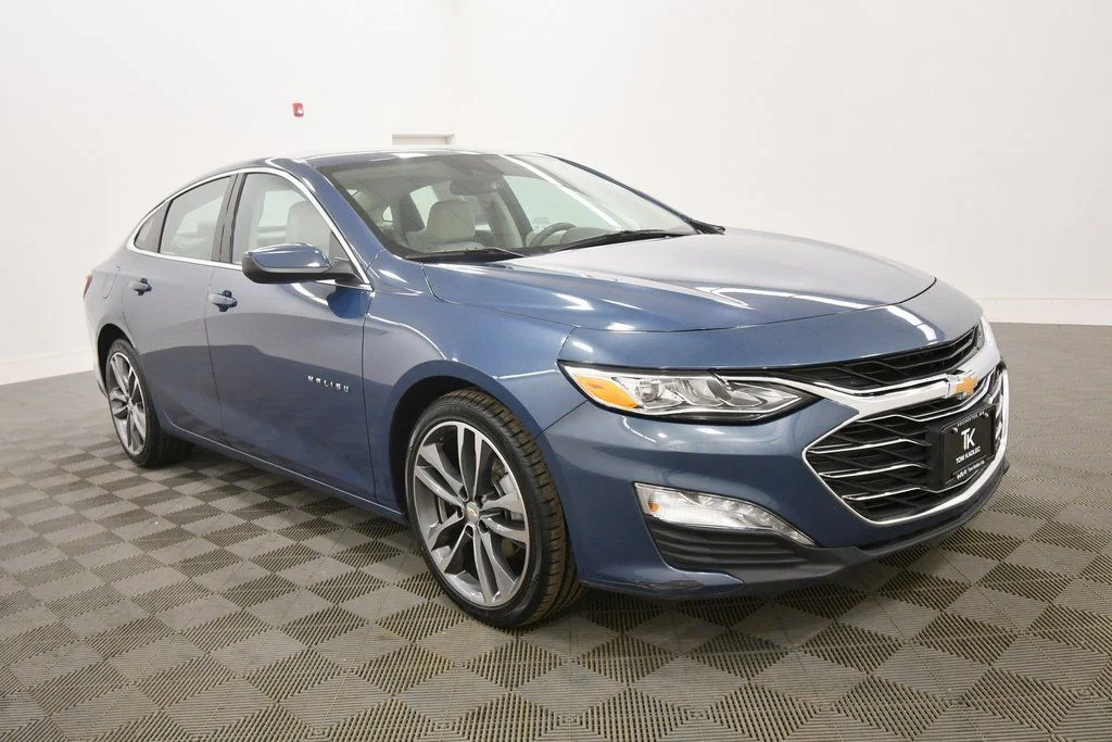 Used 2024 Blue Chevrolet LT image 10