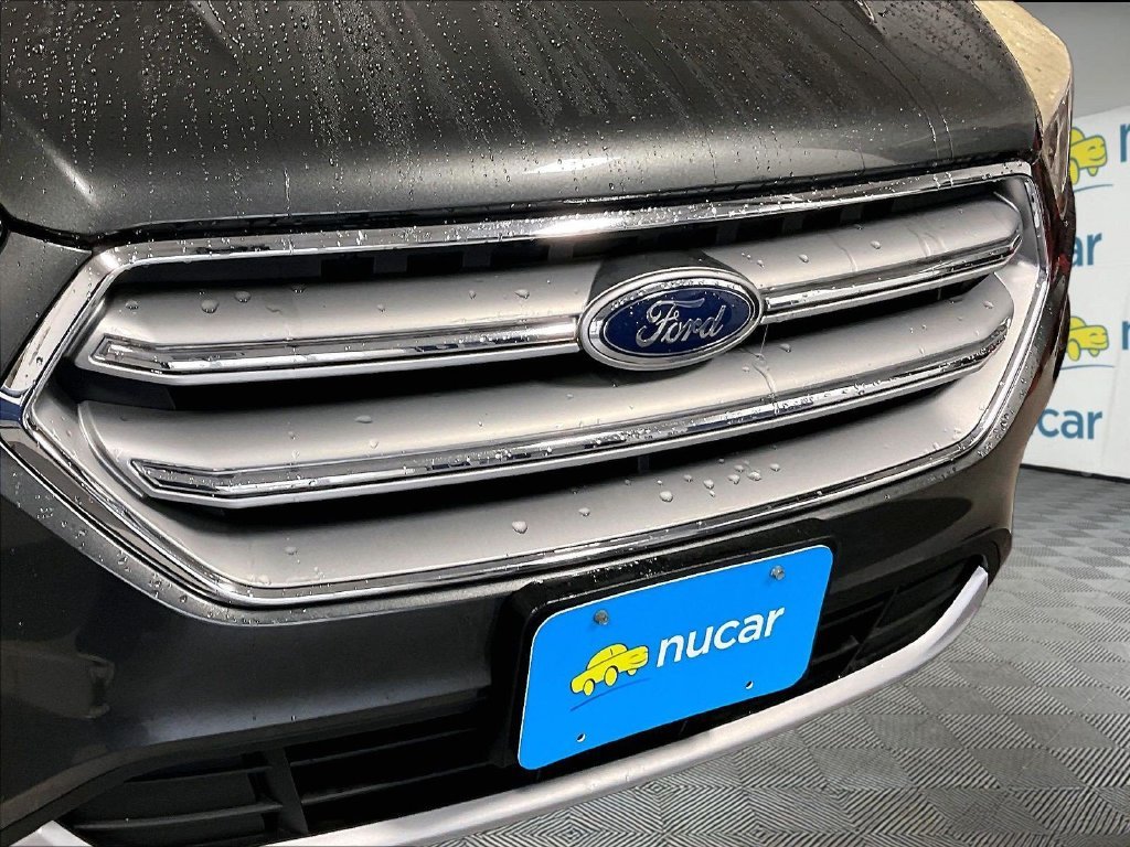 Used 2017 Gray Ford SE image 32