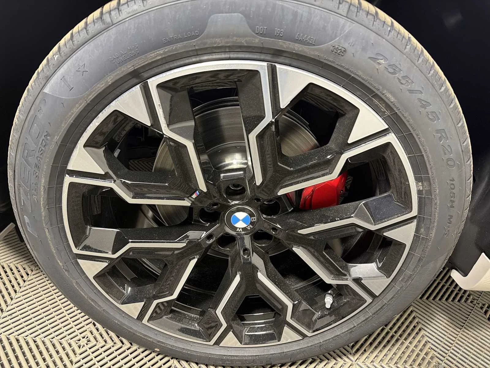 New 2026 Dune Grey Metallic BMW 30 xDrive image 10