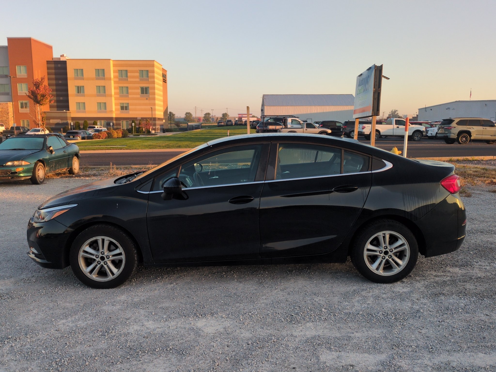 Used 2018 Mosaic Black Metallic Chevrolet LT image 8