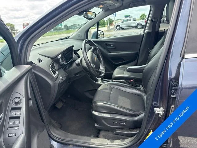 Used 2018 Storm Blue Metallic Chevrolet LT image 11