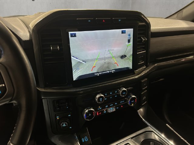 Used 2022 White Ford XLT image 17