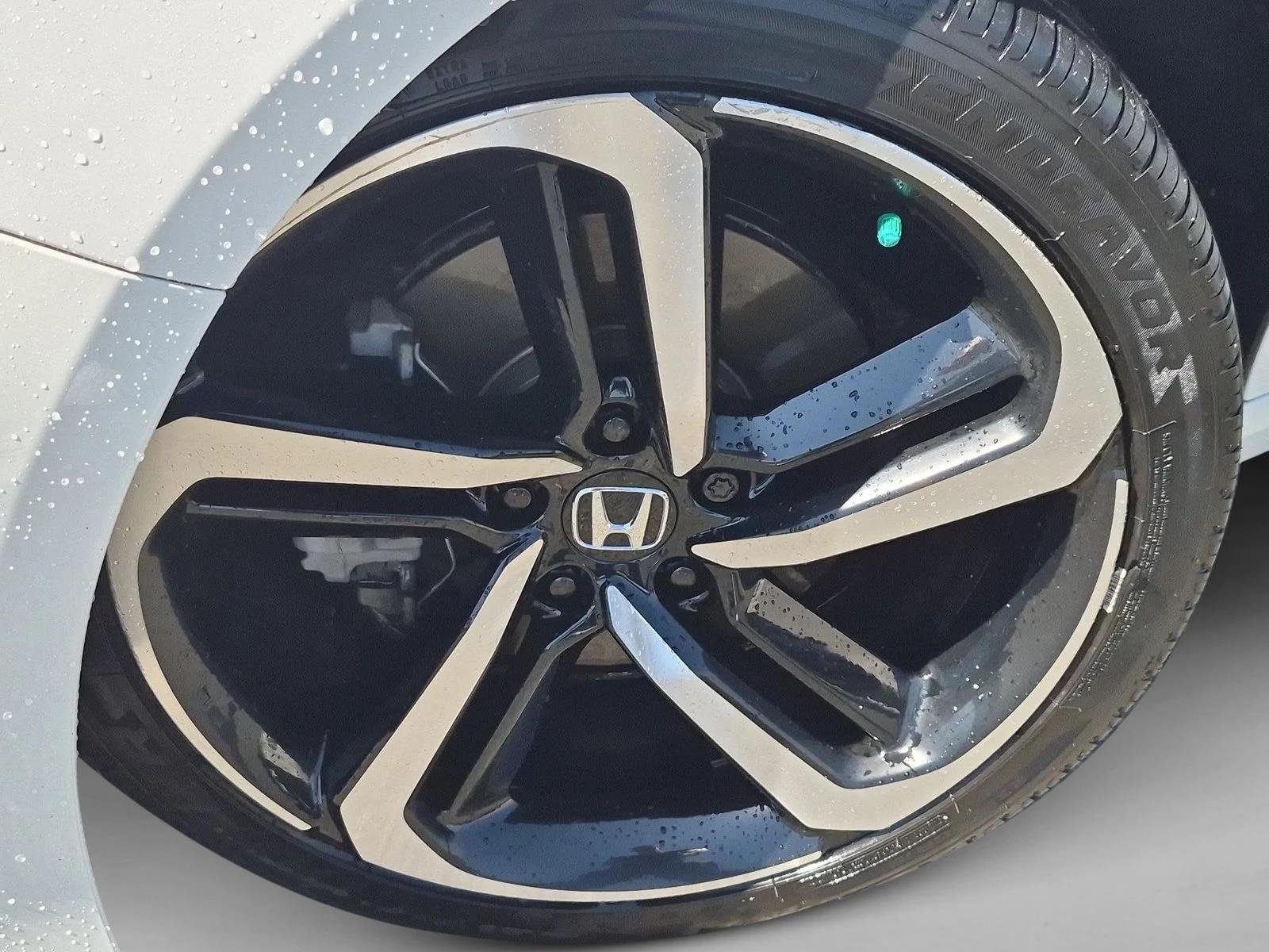 Used 2022 Platinum White Pearl Honda Sport image 14
