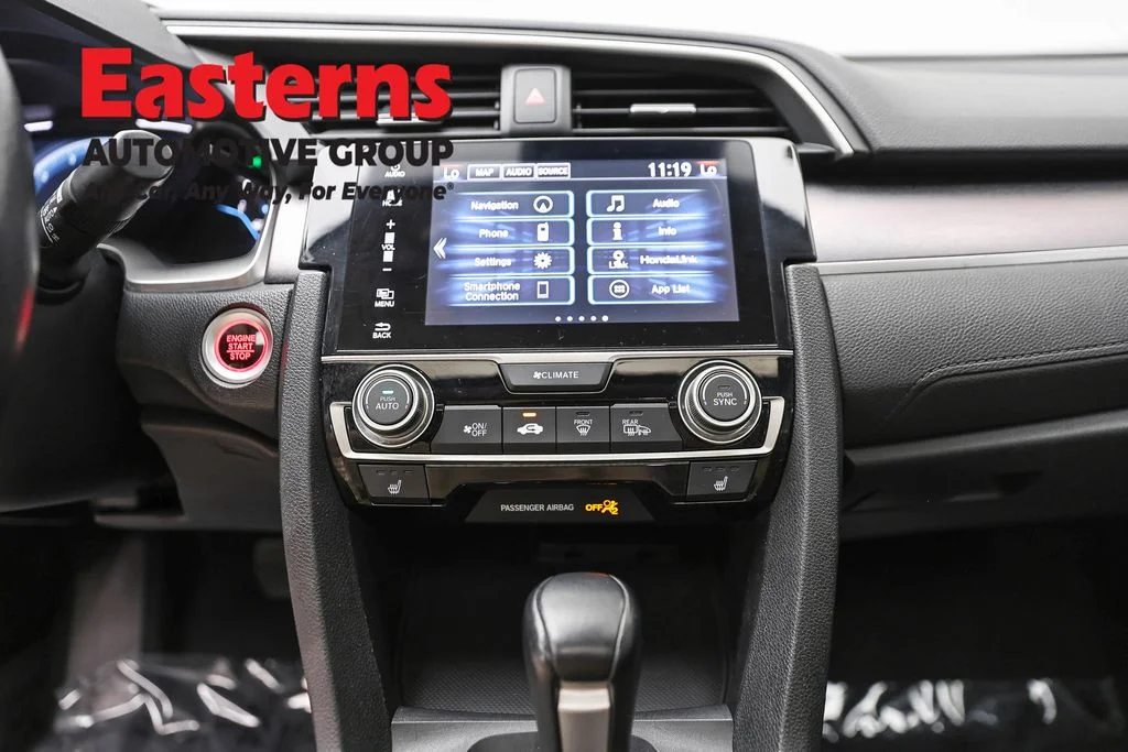 Used 2017 Black Honda Touring image 12