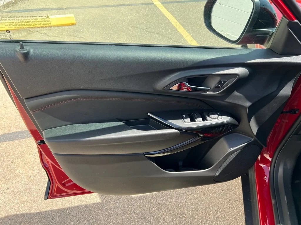 2026 Chevrolet Trax RS - Photo 9