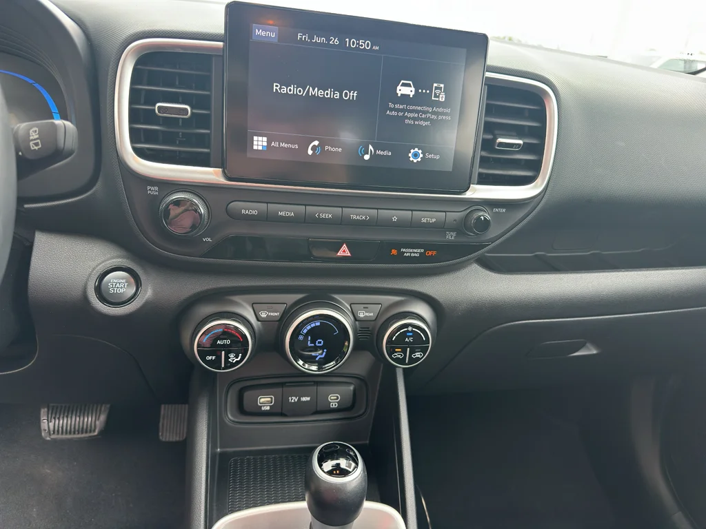 Used 2025 Ultimate Red Hyundai SEL image 18