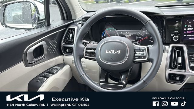 Used 2023 White Kia EX image 22