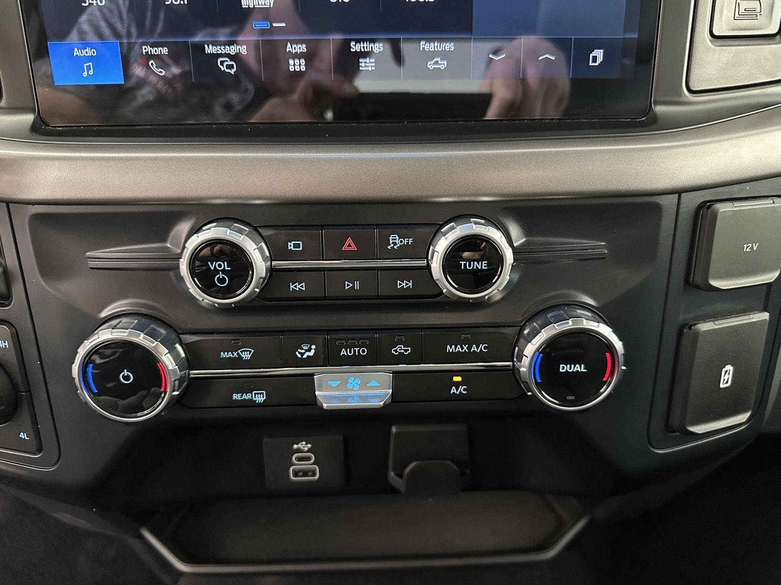 Used 2025 Agate Black Ford XLT image 6
