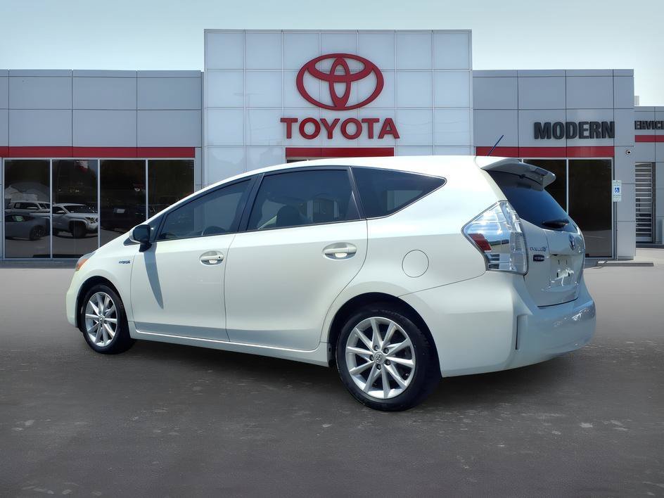 Used 2012 Blizzard Pearl Toyota Five image 3