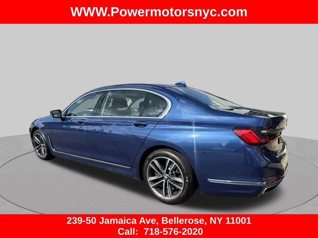 Used 2022 Blue BMW 750i xDrive image 8
