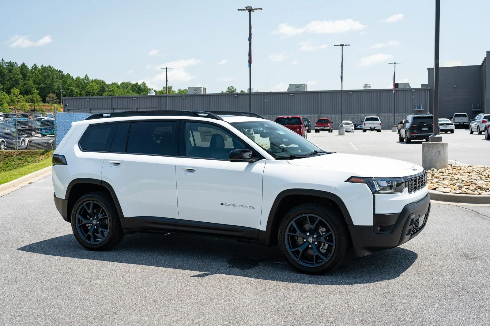 New 2026 Bright White Clear-Coat Exterior Paint Jeep  image 12