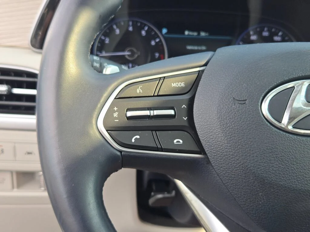 Used 2022 White Hyundai SEL image 28