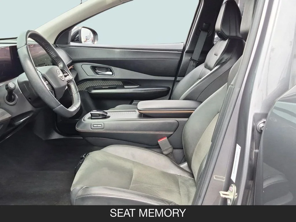 Used 2023 Gray Nissan ENGAGE image 14