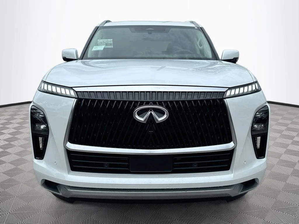 New 2027 RADIANT WHITE INFINITI Luxe 4WD image 2