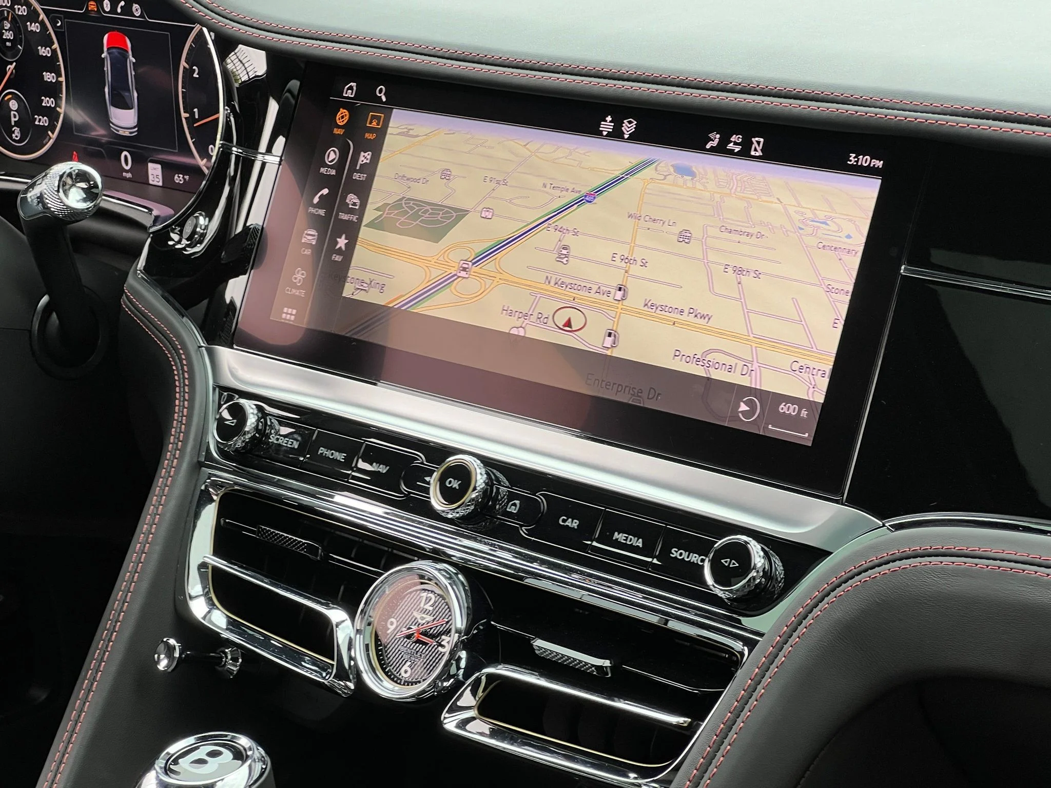 Used 2022 Black Bentley V8 image 39