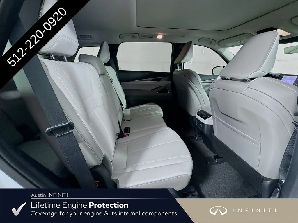 New 2027 RADIANT WHITE INFINITI LUXE image 37