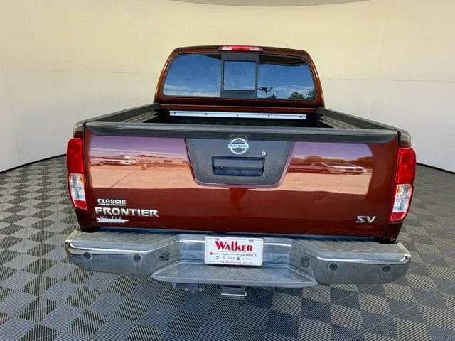 Used 2016 Brown Nissan SV image 7