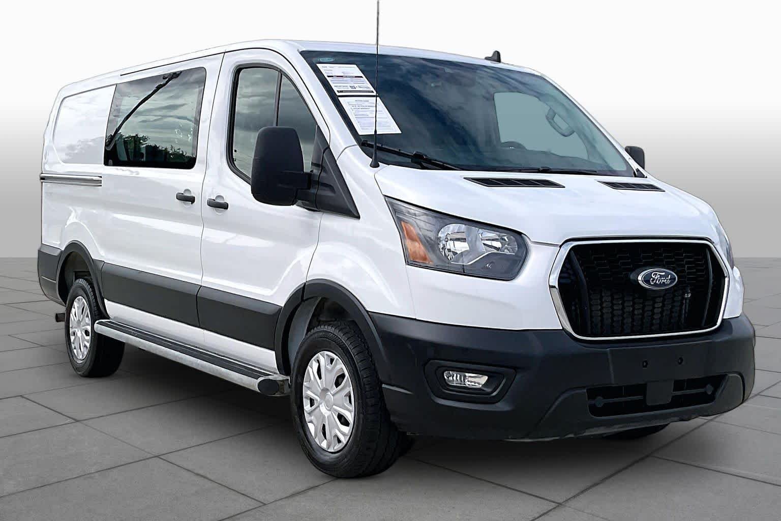 Used 2025 Oxford White Ford  image 3