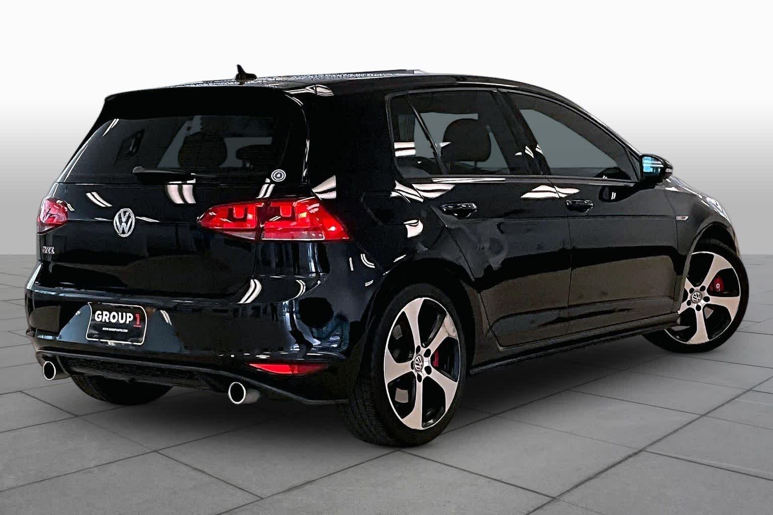 Used 2017 BLACK Volkswagen Autobahn image 11