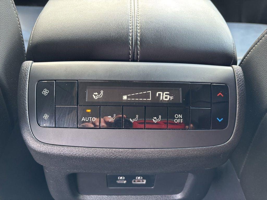 Used 2024 Super Black Nissan SL image 21
